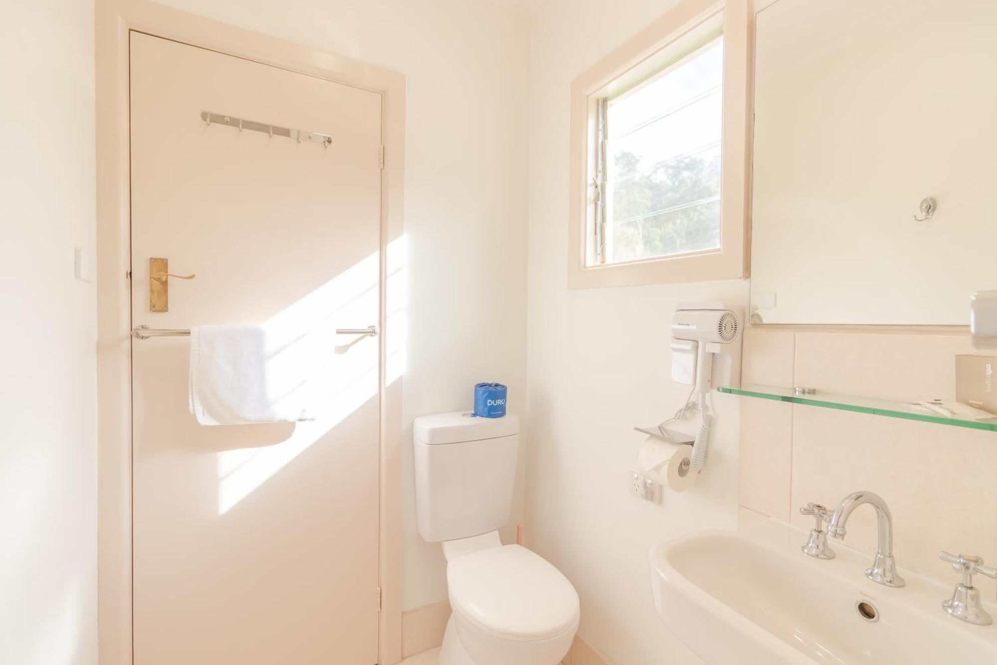 Warburton Lodge エクステリア 写真