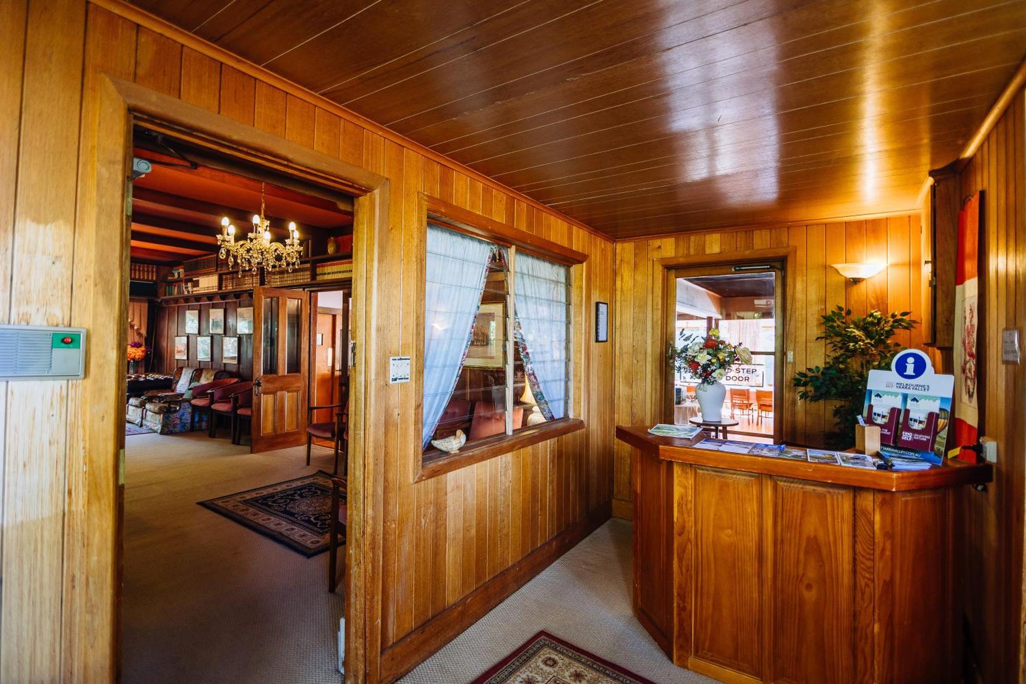 Warburton Lodge エクステリア 写真