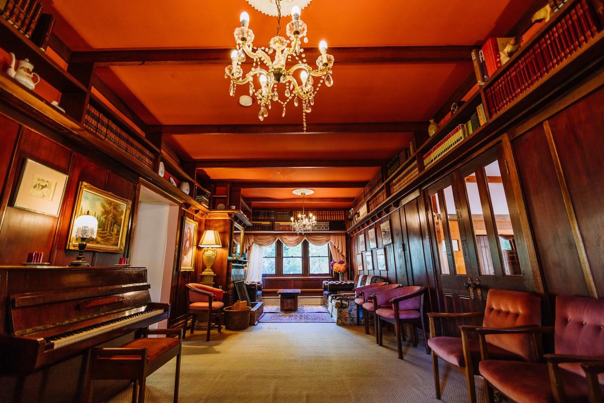 Warburton Lodge エクステリア 写真